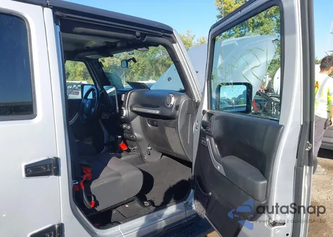 2012 Jeep Wrangler Unlimited Rubicon из США, поврежденный, VIN 1C4BJWFG8CL184491